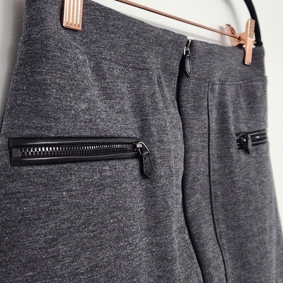 White House Black Market Zip Down Gray Skirt with Faux Leather Trim Size 00 - Picture 5 of 10